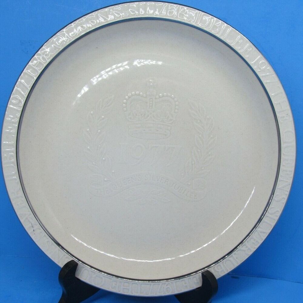 Franciscan The Queens Silver Jubilee 1977 Staffordshire England By Myott Meakin